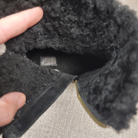 Frye Jen Black Shearling Suede Heeled Boots Women's Size 9.5 - Picture 9 of 13